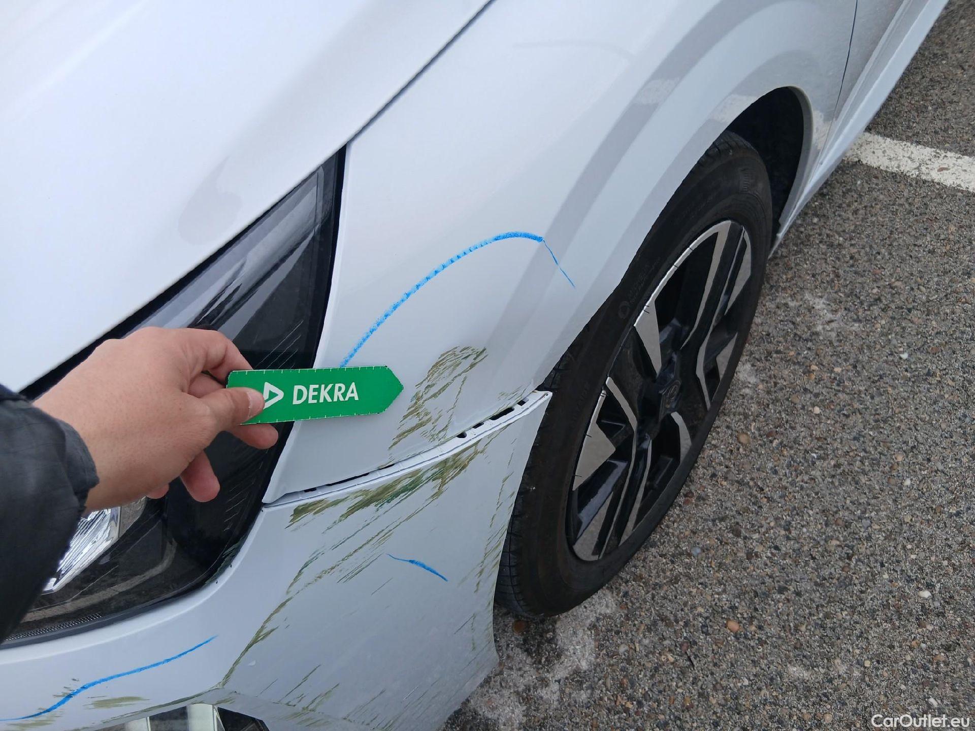  Peugeot  208  Allure 1.2 Puretech 100CV MT6 6E #3