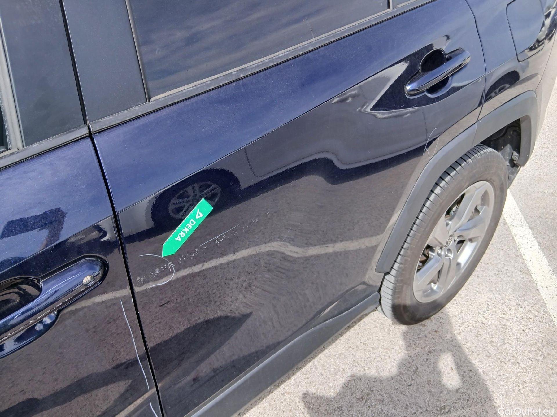  Toyota  RAV4 TOYOTA  / 2018 / 5P / todoterreno 2.5l 220H Advance #19