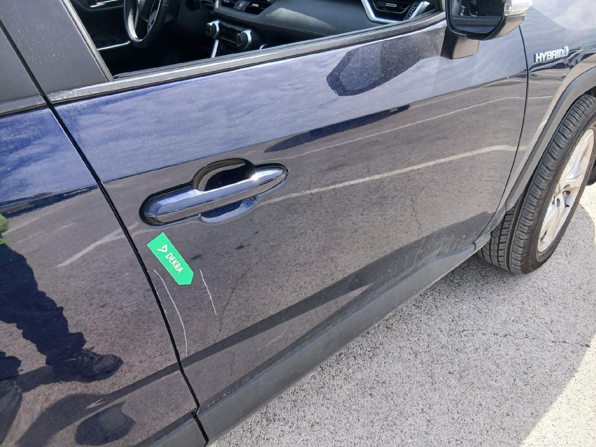  Toyota  RAV4 TOYOTA  / 2018 / 5P / todoterreno 2.5l 220H Advance #37