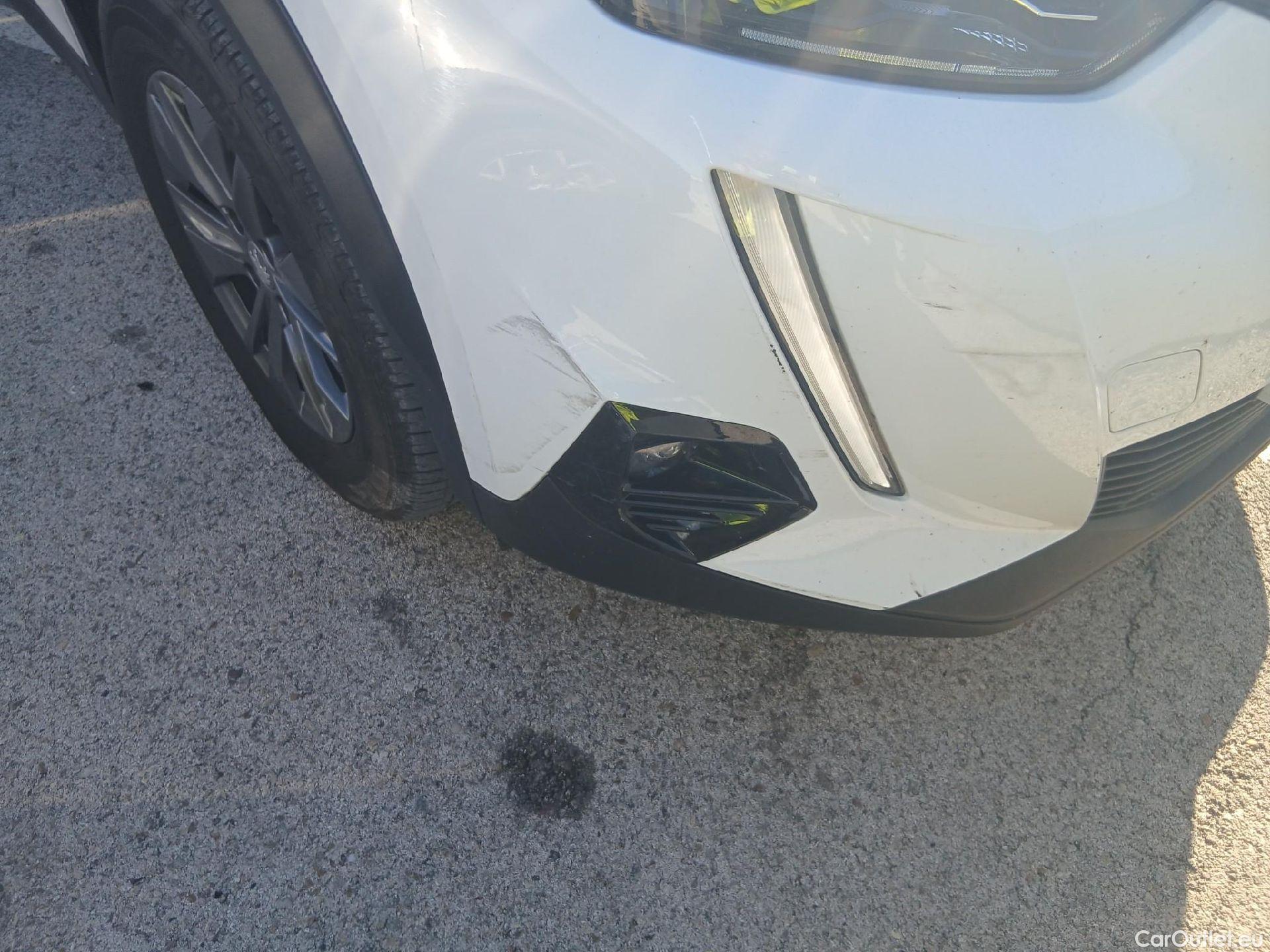  Peugeot  2008 PEUGEOT  / 2019 / 5P / todoterreno Active Pack BlueHDI 81kW (110CV) #3