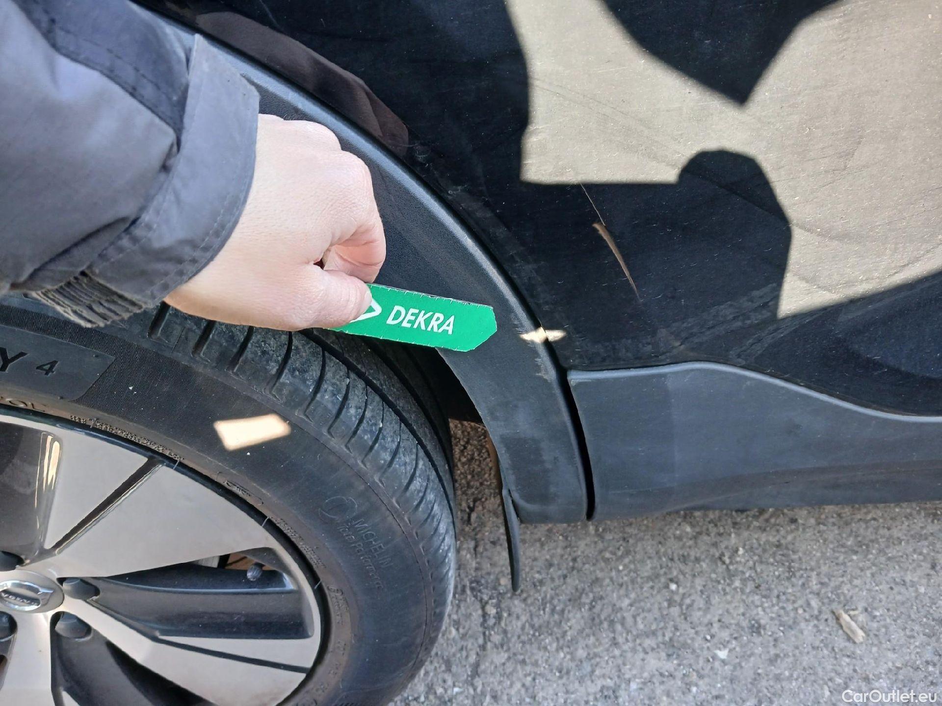  Volvo  XC 40 VOLVO XC40 / 2017 / 5P / todoterreno 1.5 T4 Twin Recharge Inscription Ex Auto #22