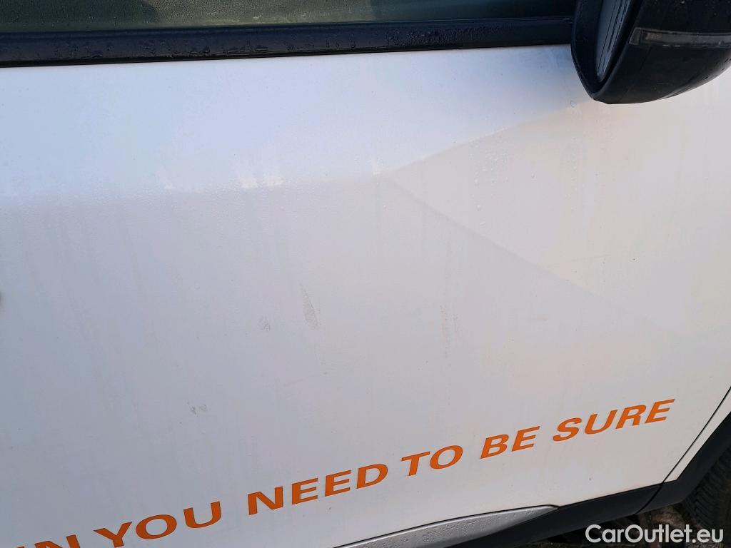  Peugeot  2008 PEUGEOT  / 2019 / 5P / todoterreno Allure BlueHDI 81kW (110CV) #12