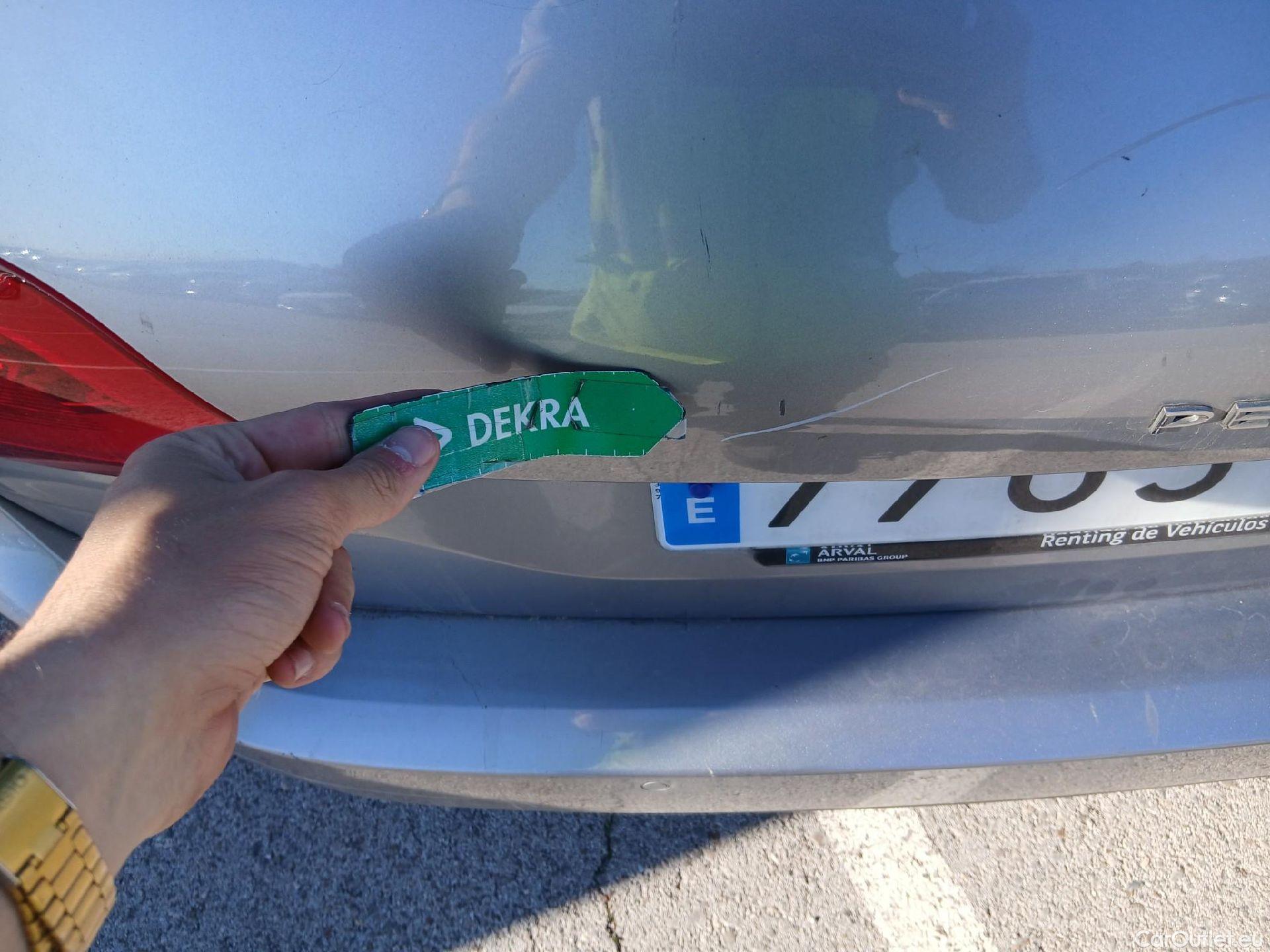  Peugeot  308 PEUGEOT  / 2017 / 5P / familiar SW Allure Pack PureTech 130 S&S #30