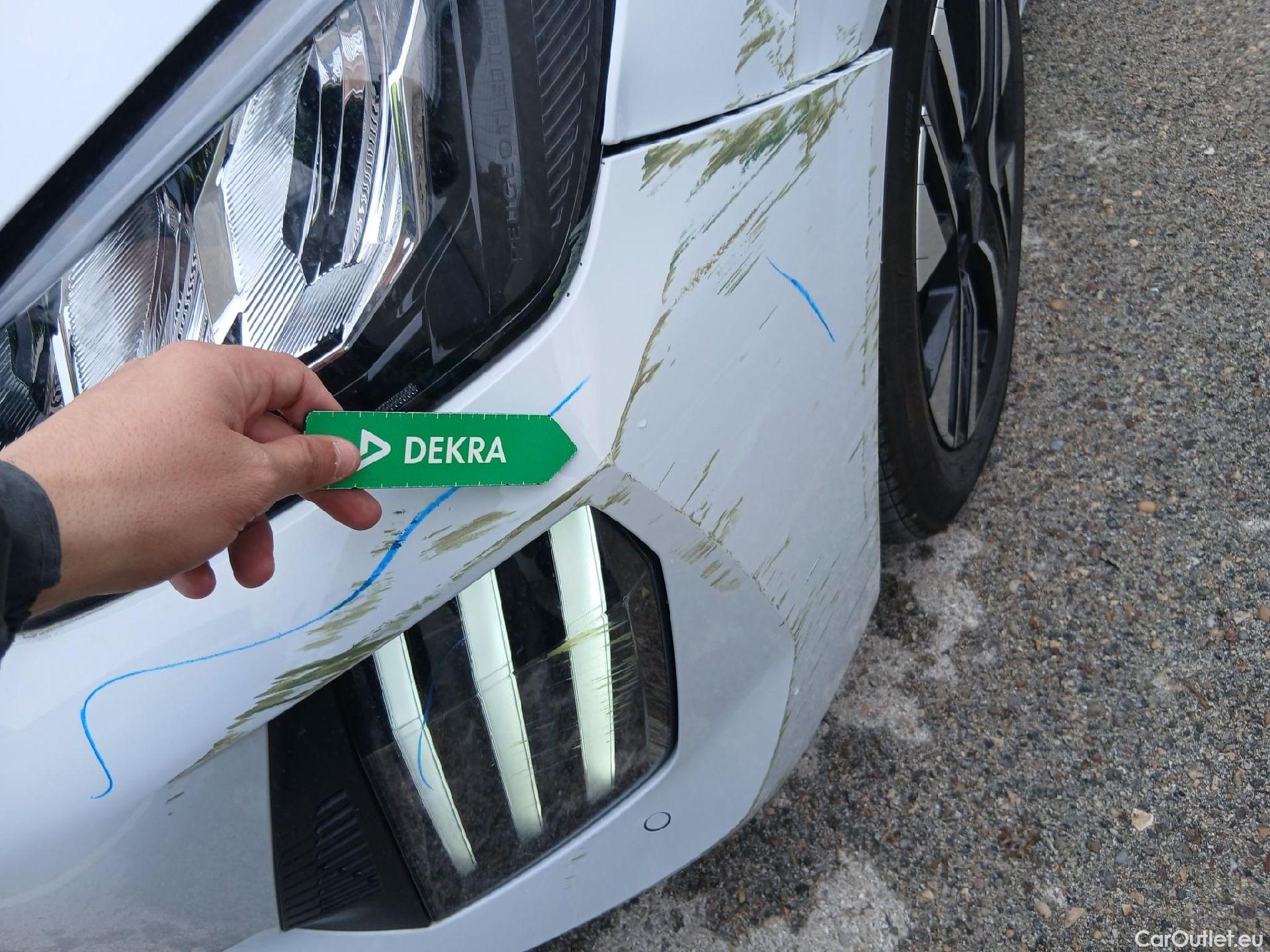  Peugeot  208  Allure 1.2 Puretech 100CV MT6 6E #1