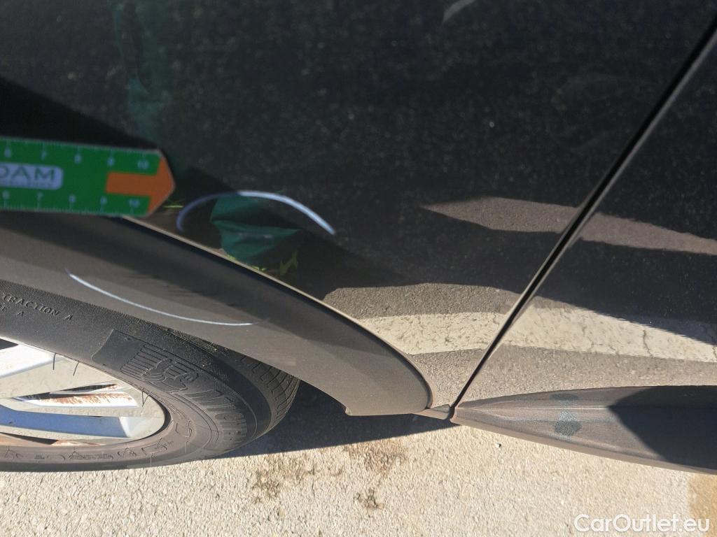  Peugeot  3008  Active Pack 1.5 HDi 130CV MT6 E6d #14