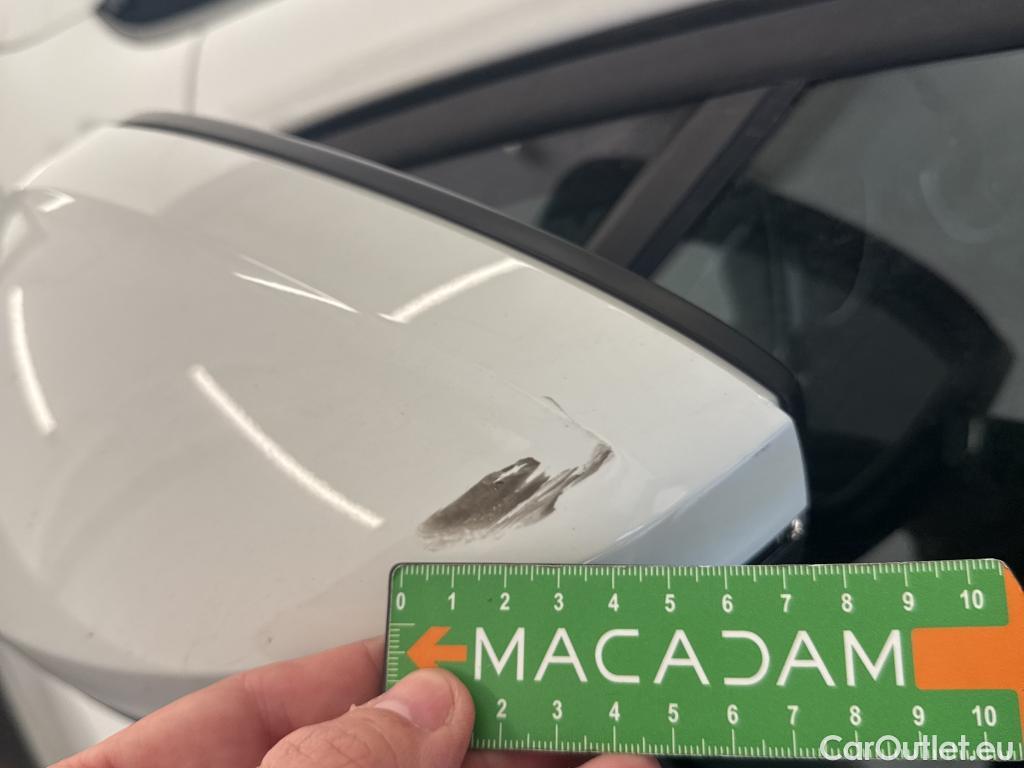  Volkswagen  Tiguan VOLKSWAGEN  / 2020 / 5P / SUV 2.0 TDI 150 DSG7 LIFE PLUS #15