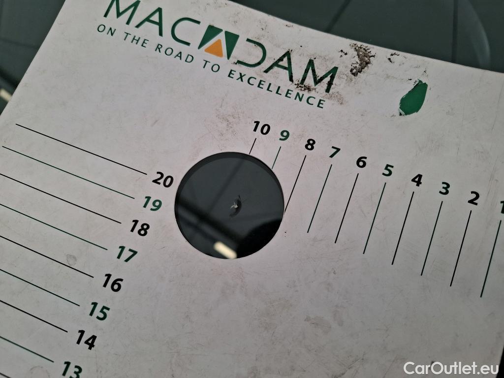  Toyota  Yaris TOYOTA  Hybride / 2019 / 5P / Berline Hybride 116h Design #5