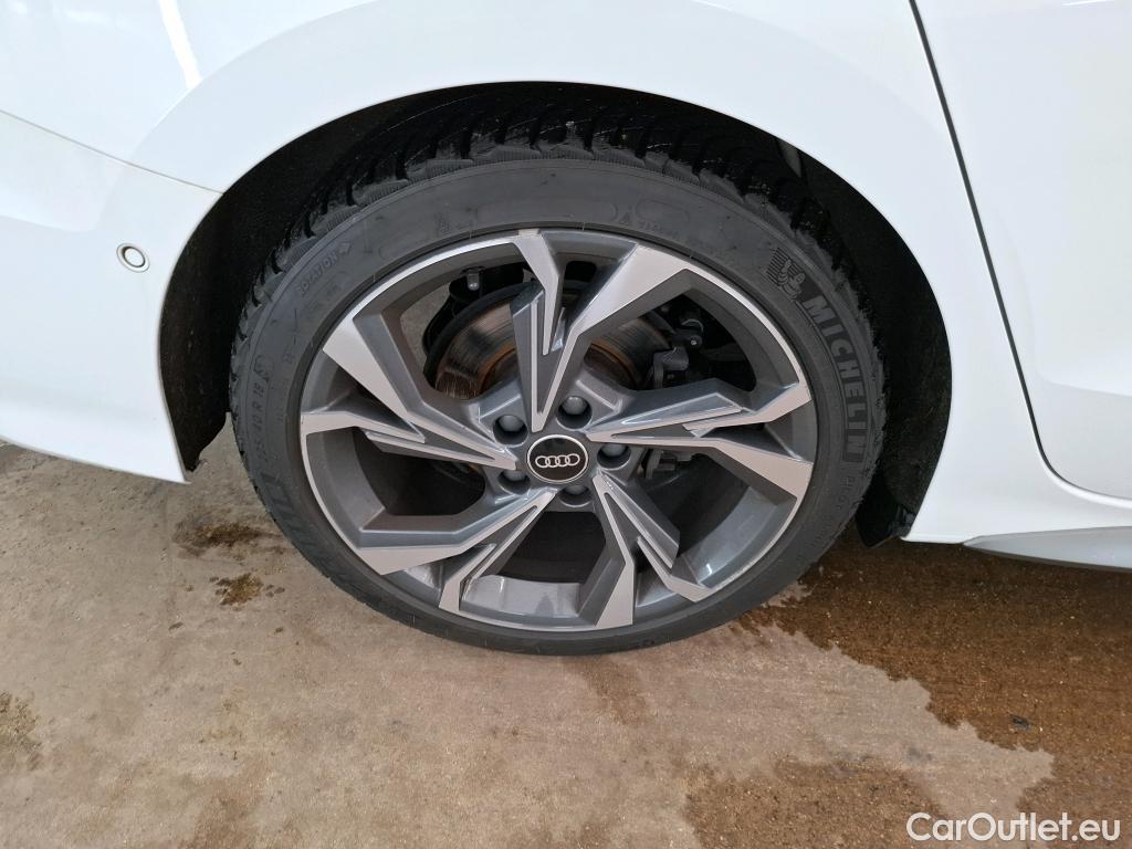  Audi  A3  Berline 35 TFSI S Line 1.5 TFSI 150CV BVM6 E6d #14