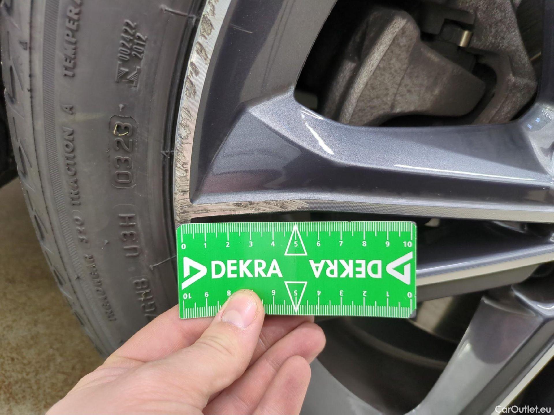  Bmw  Serie 1 Série 1 Berline 118 i Edition Sport 1.5 135CV BVA7 E6d #4