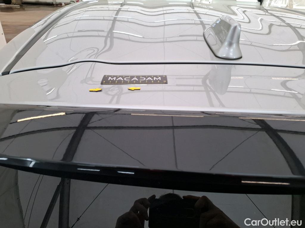  Toyota  Yaris TOYOTA  Hybride / 2019 / 5P / Berline Hybride 116h Design #18