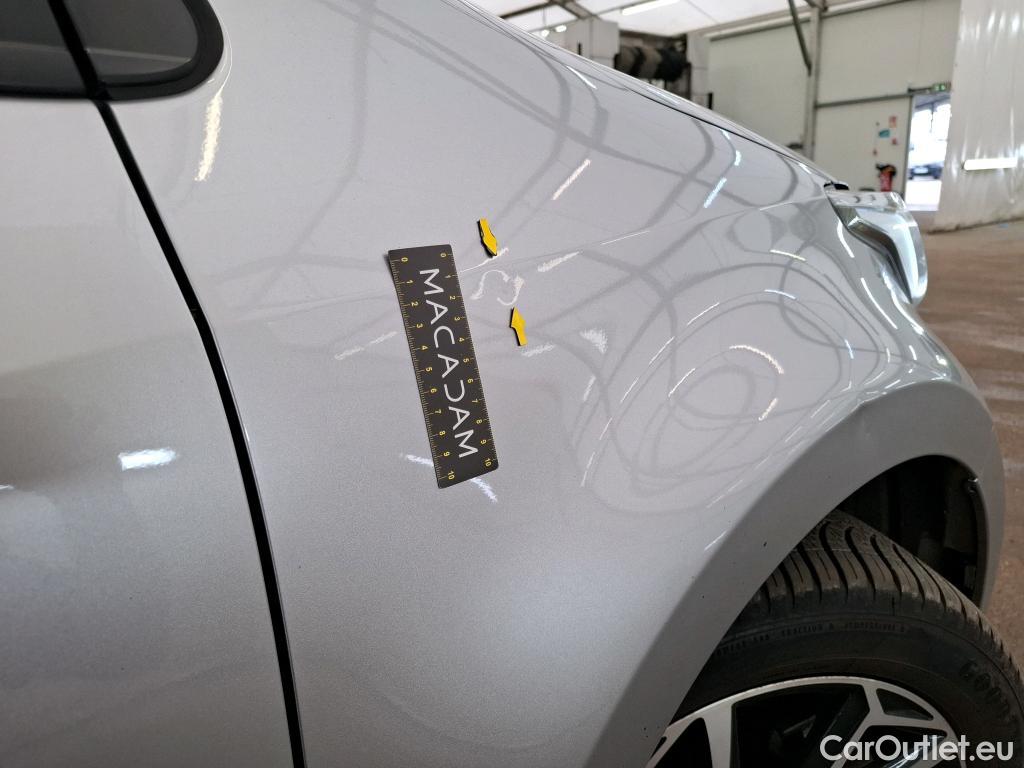  Toyota  Yaris TOYOTA  Hybride / 2019 / 5P / Berline Hybride 116h Design #15