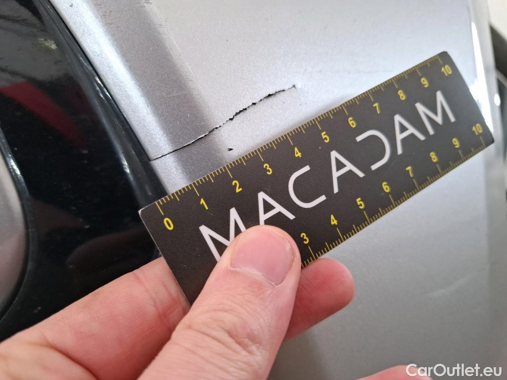  Toyota  Yaris TOYOTA  Hybride / 2019 / 5P / Berline Hybride 116h Design #2