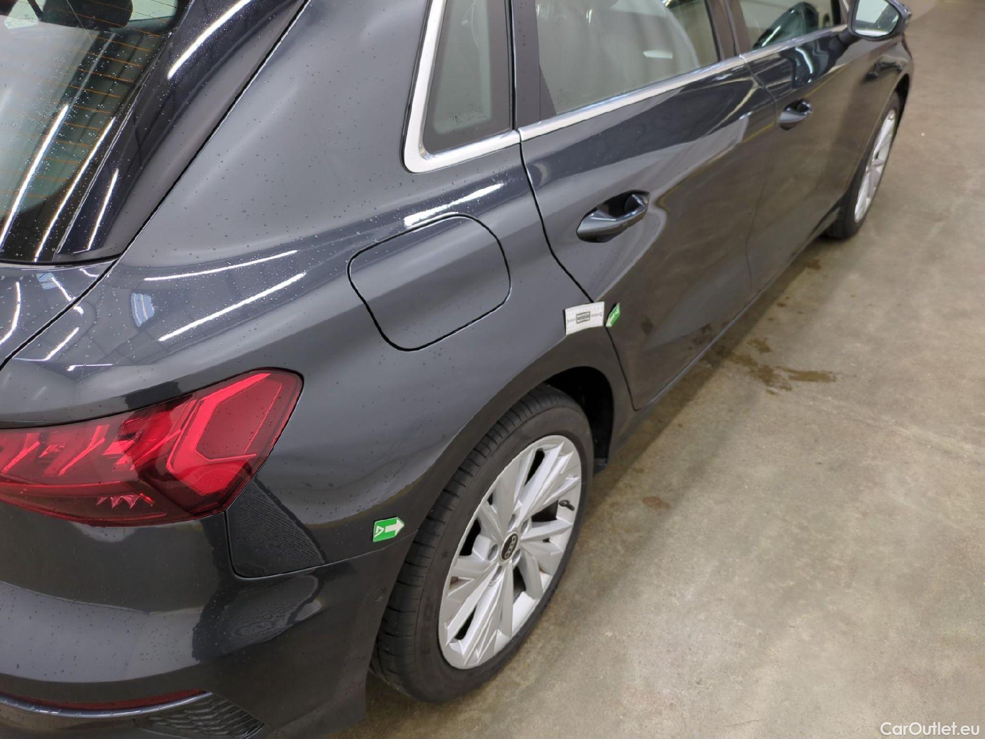  Audi  A3  Sportback 35 TDI Design Luxe 2.0 TDI 150CV BVA7 E6d #7