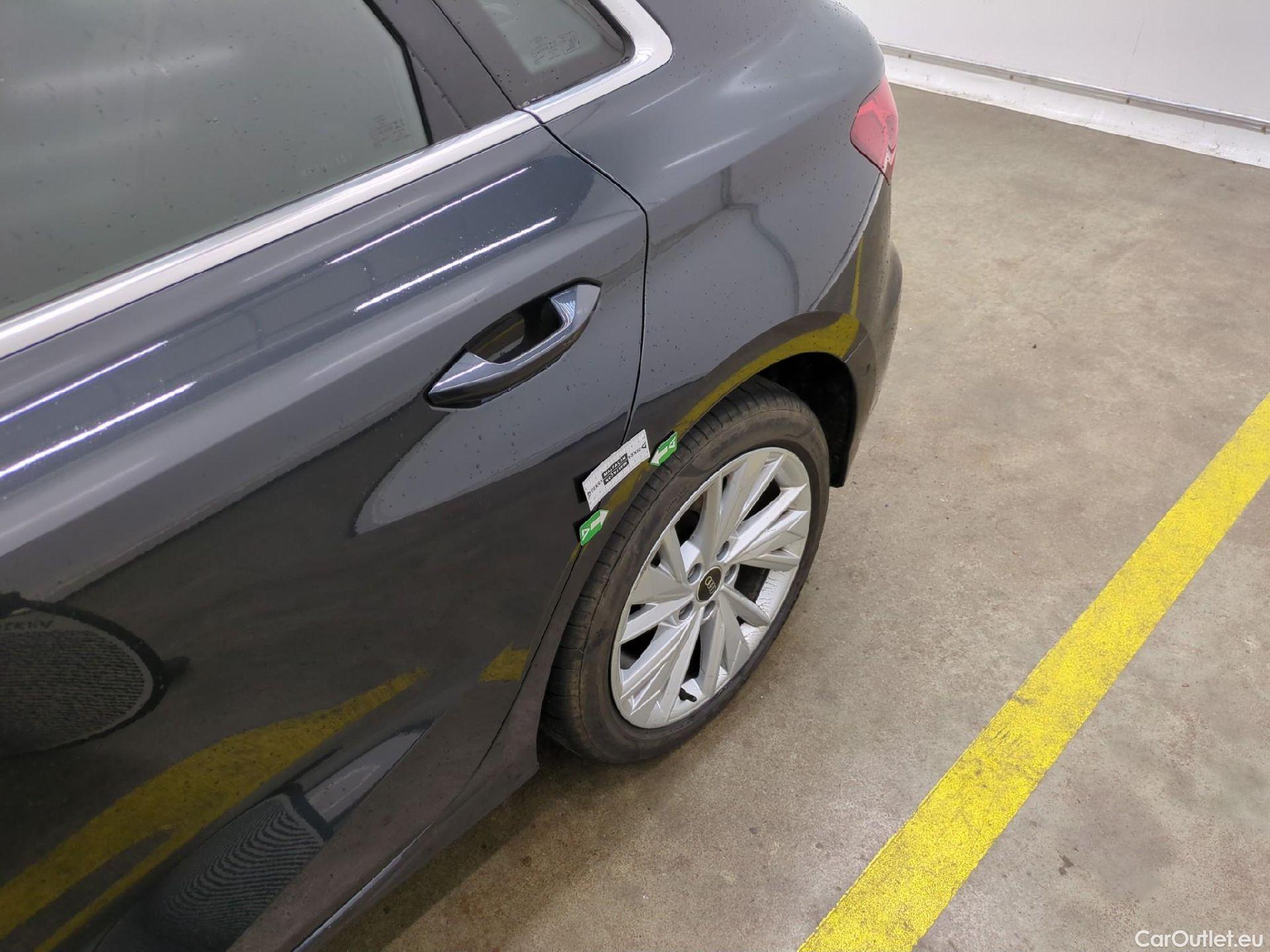  Audi  A3  Sportback 35 TDI Design Luxe 2.0 TDI 150CV BVA7 E6d #19