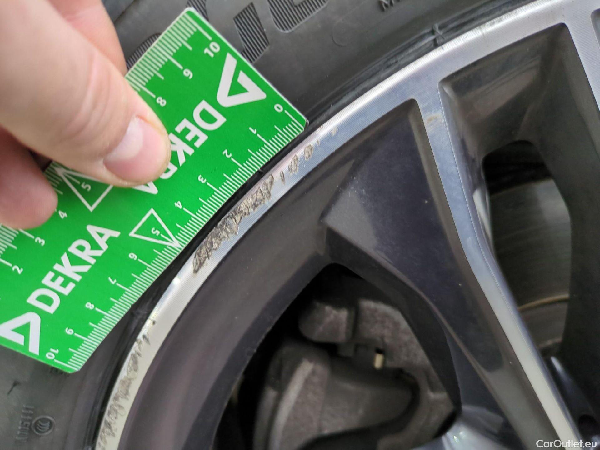  Bmw  Serie 1 Série 1 Berline 118 i Edition Sport 1.5 135CV BVA7 E6d #1