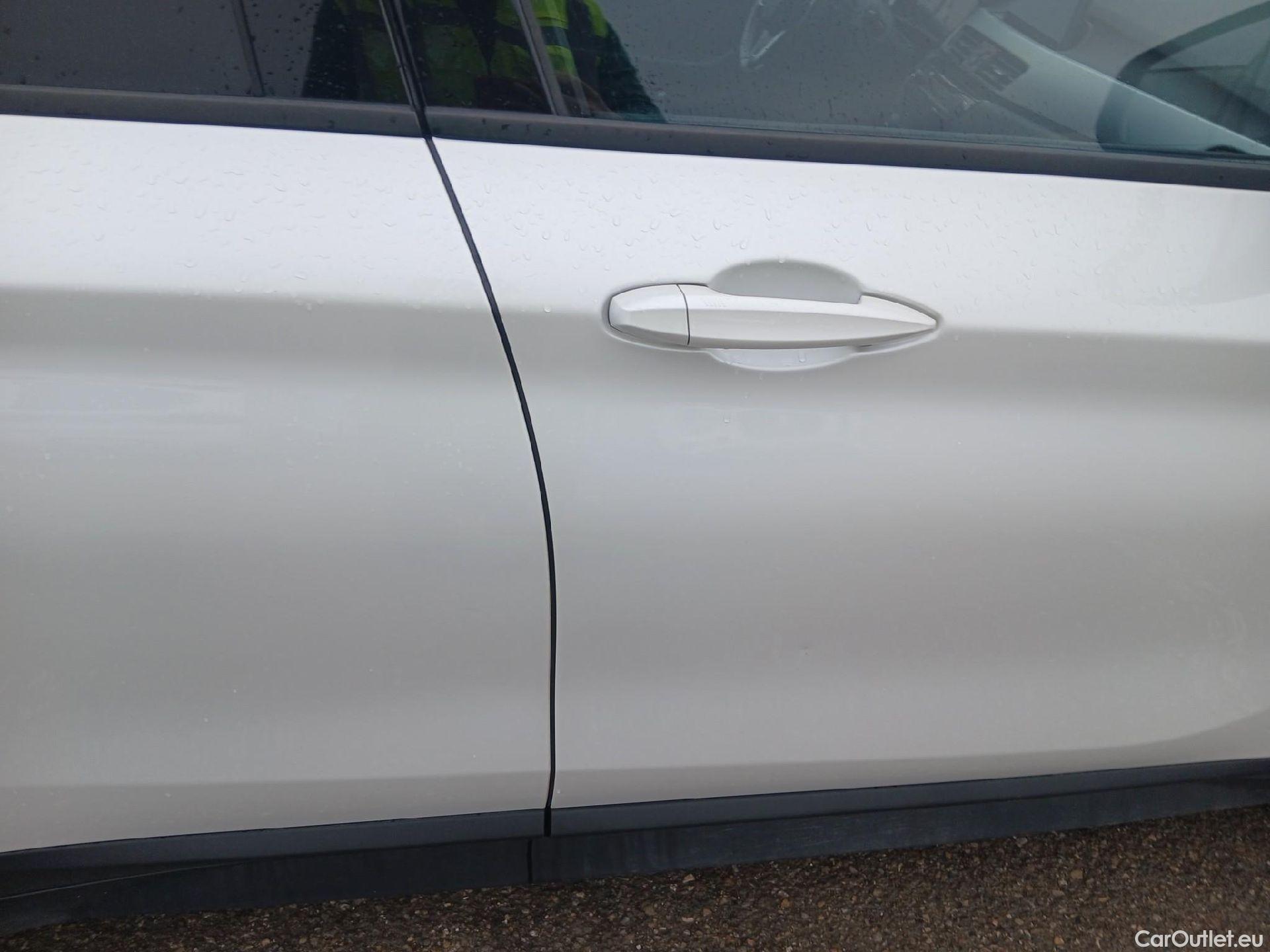  Bmw  X1 BMW  / 2019 / 5P / todoterreno sDrive18dA Corporate (AC4) #17