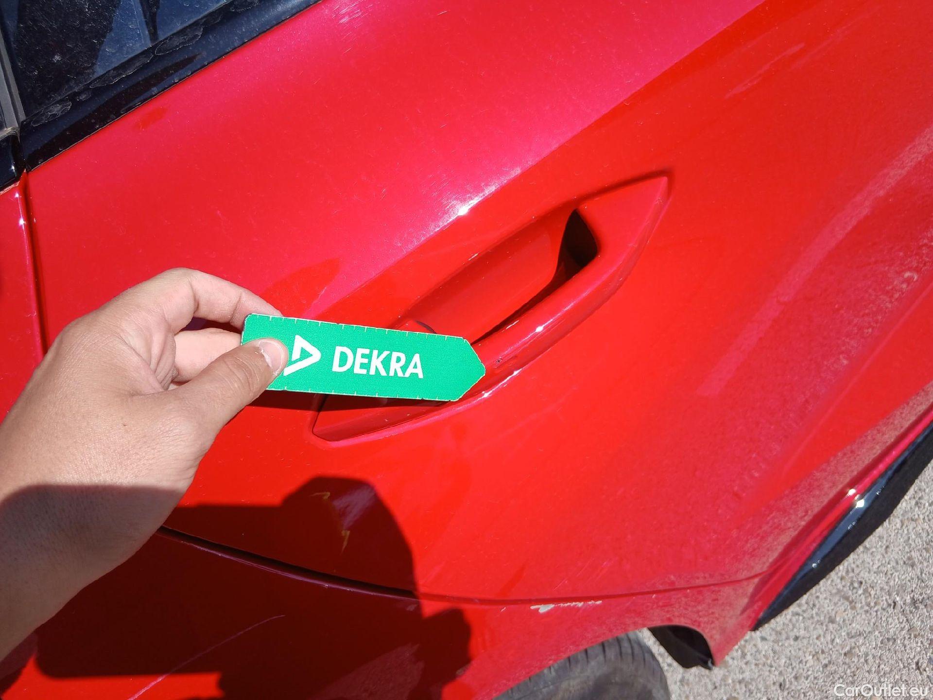  Audi  A3 AUDI  / 2020 / 5P / berlina con portón Sportback Black line 35 TDI 110kW S tron #40