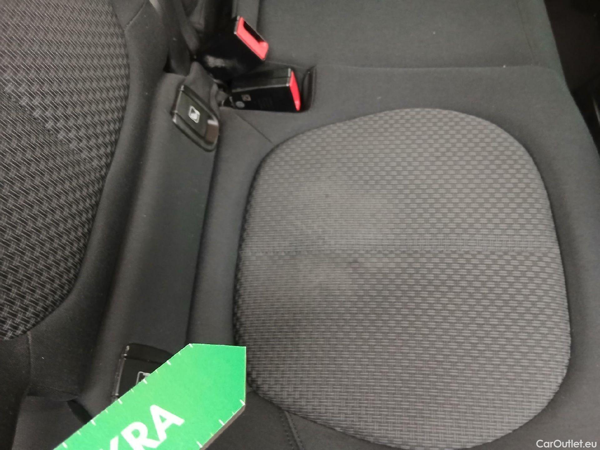  Bmw  X1 BMW  / 2019 / 5P / todoterreno sDrive18dA Corporate #15