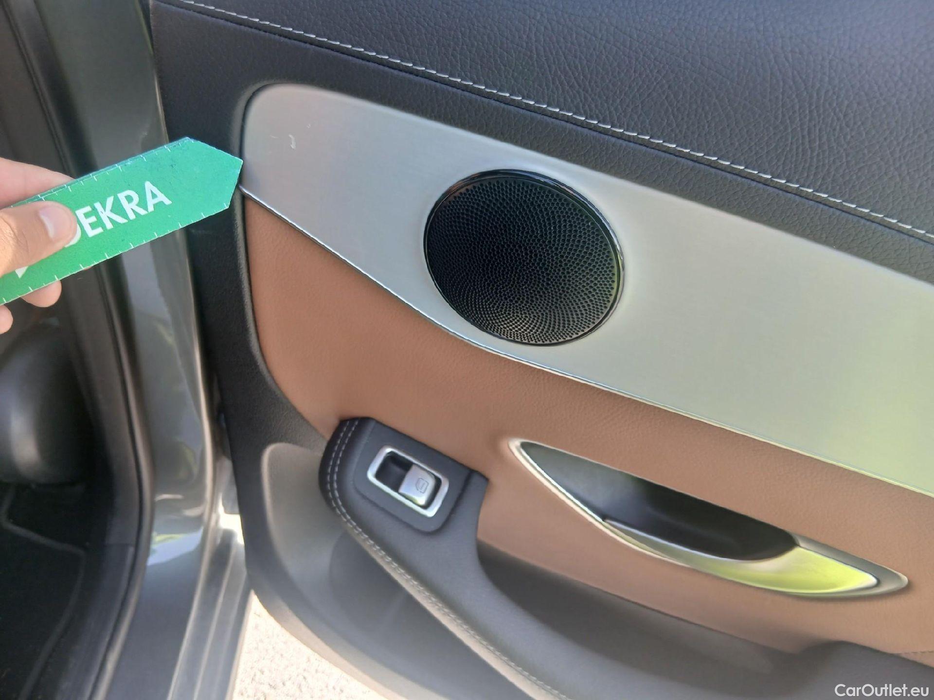  Mercedes  G-Klasee MERCEDES-BENZ GLC Coupé / 2019 / 5P / coupé GLC 300 de 4MATIC #4