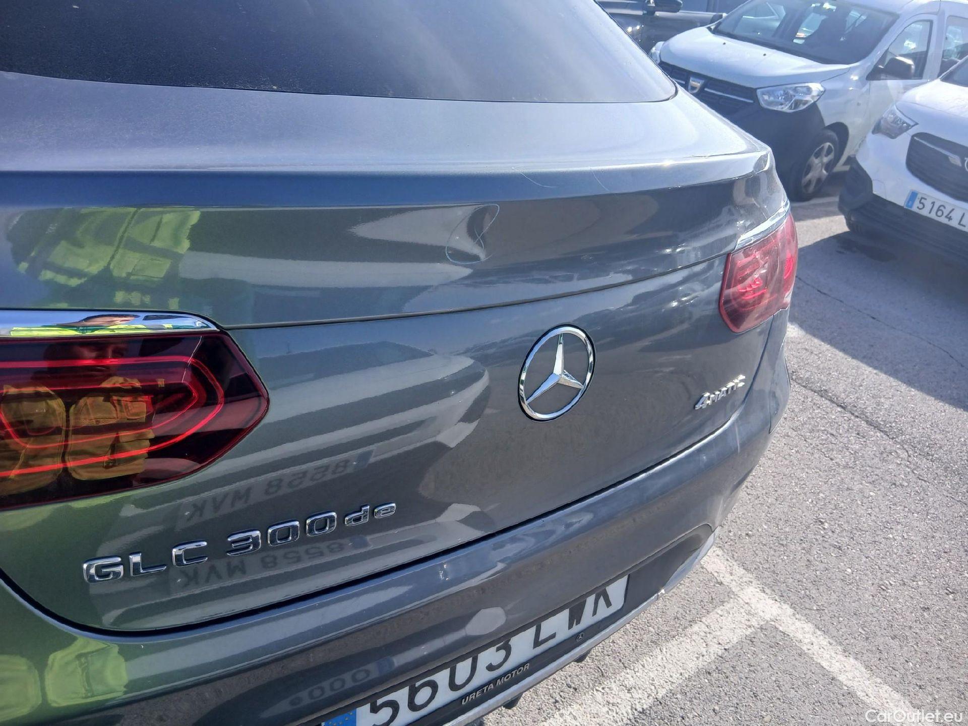  Mercedes  G-Klasee MERCEDES-BENZ GLC Coupé / 2019 / 5P / coupé GLC 300 de 4MATIC #21