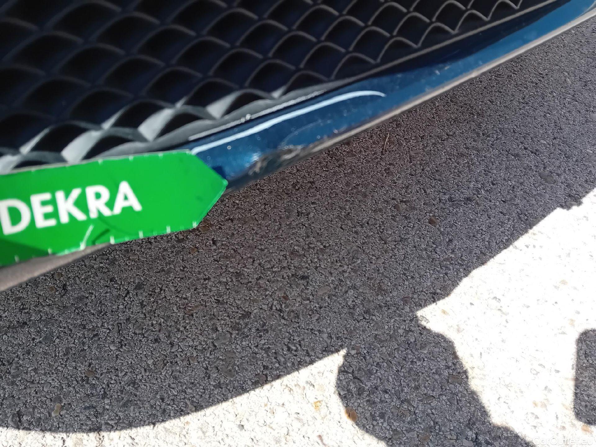  Mercedes  A-Klasse MERCEDES-BENZ Clase A / 2018 / 4P / sedán Sedán A 250 e #12