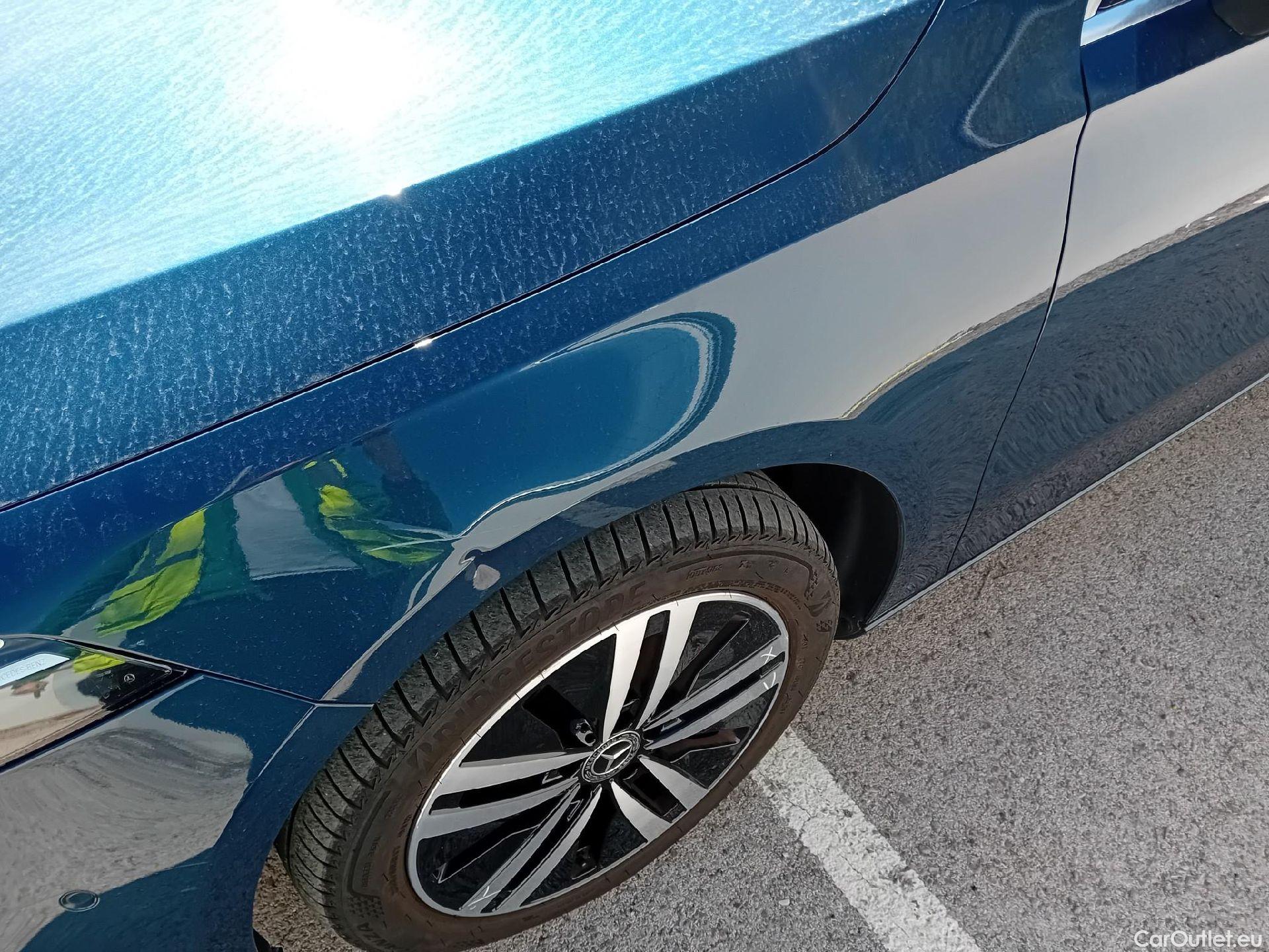  Mercedes  A-Klasse MERCEDES-BENZ Clase A / 2018 / 4P / sedán Sedán A 250 e #14