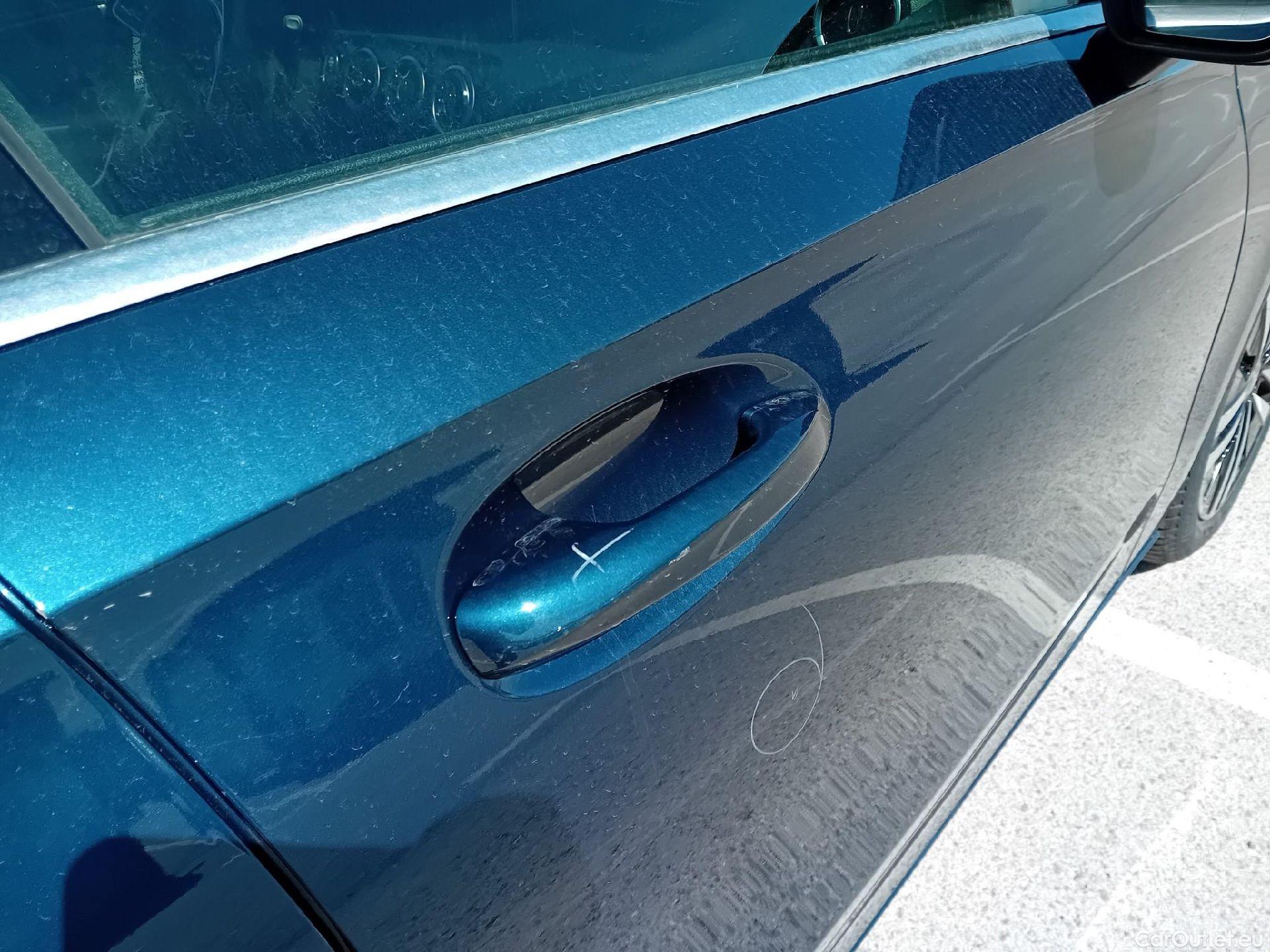  Mercedes  A-Klasse MERCEDES-BENZ Clase A / 2018 / 4P / sedán Sedán A 250 e #33