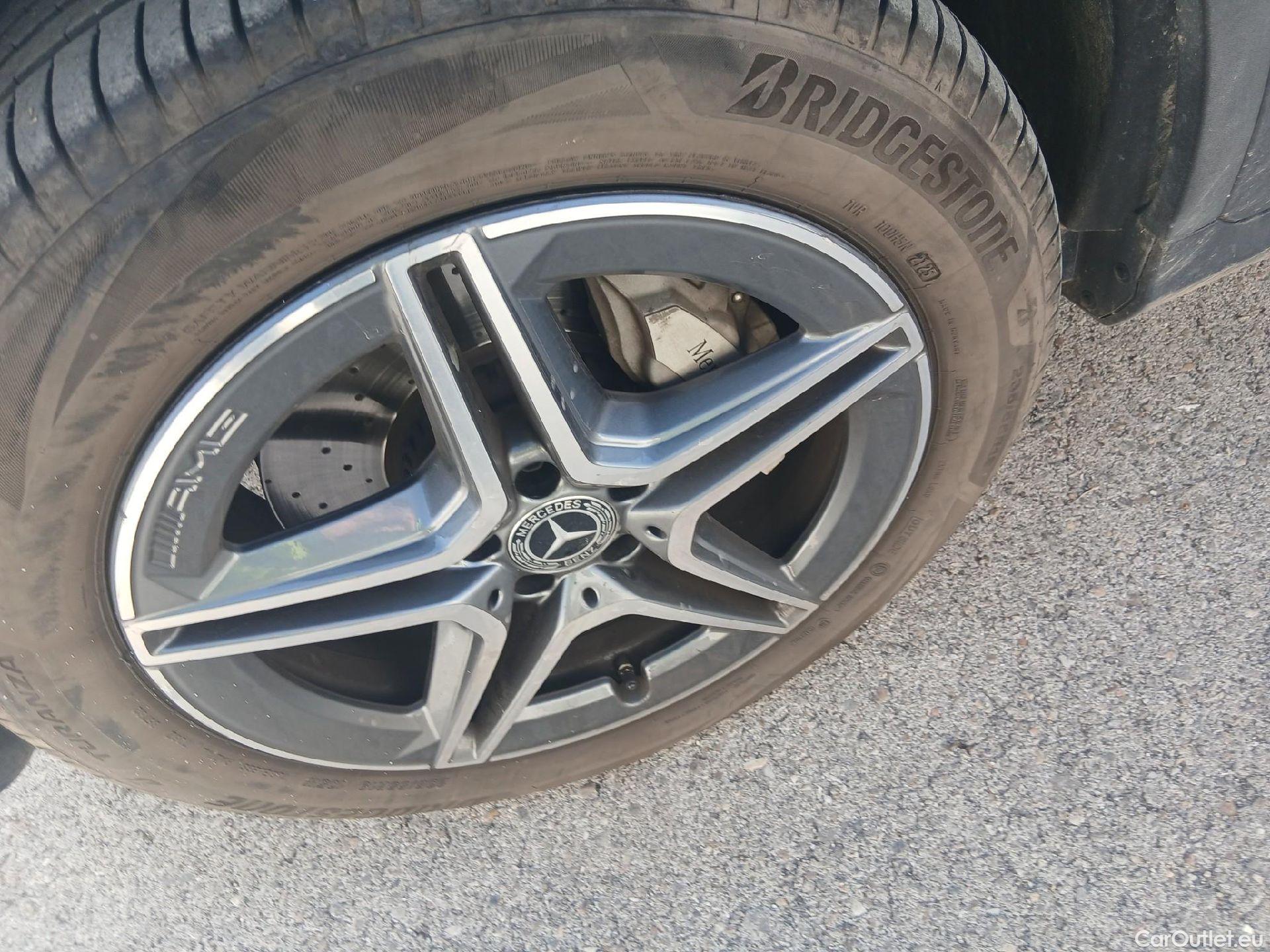  Mercedes  G-Klasee MERCEDES-BENZ GLC Coupé / 2019 / 5P / coupé GLC 300 de 4MATIC #17