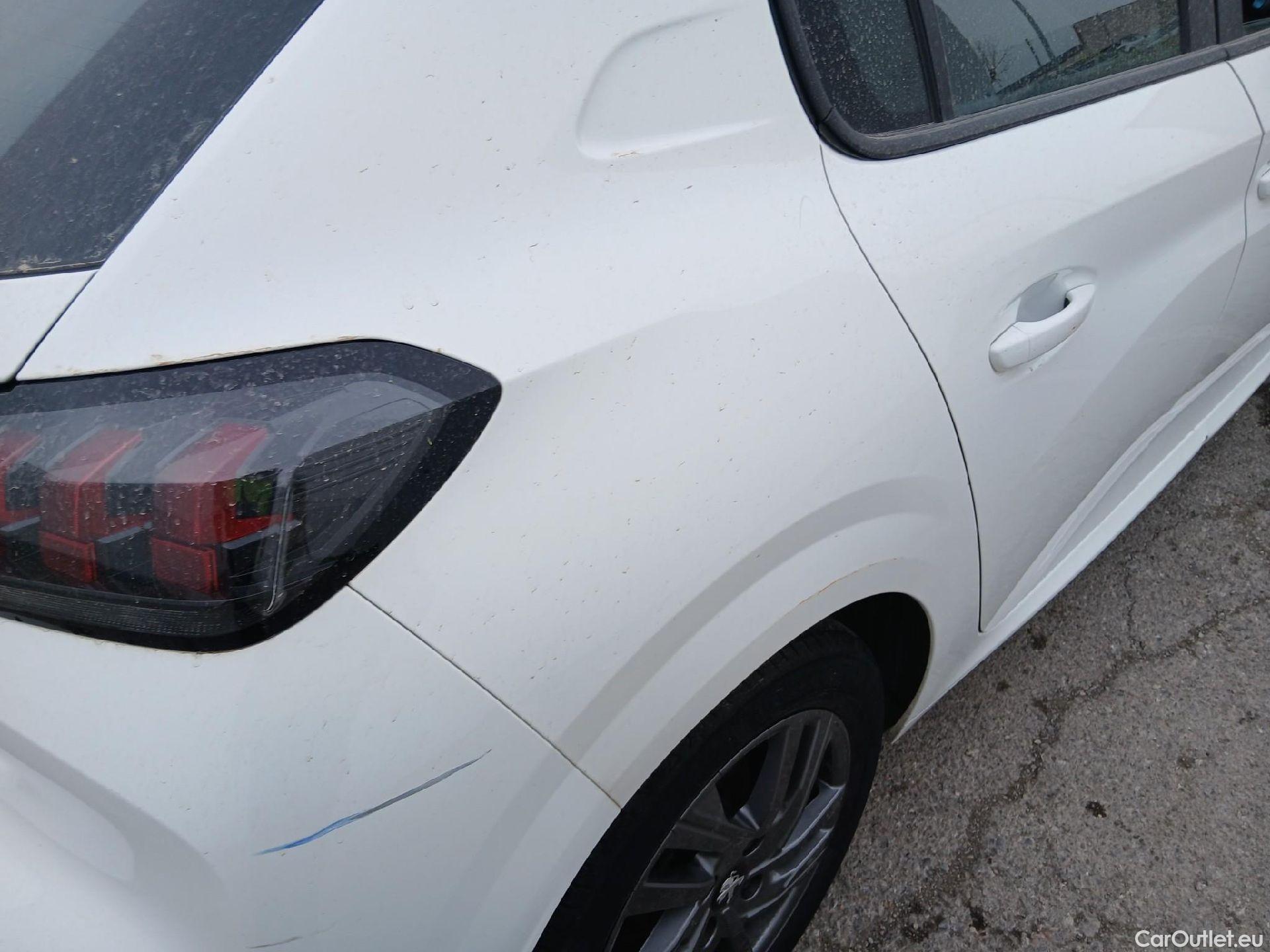  Peugeot  208 PEUGEOT  / 2019 / 5P / berlina con portón BlueHDi 73kW (100CV) Active Pack (AC2) #18