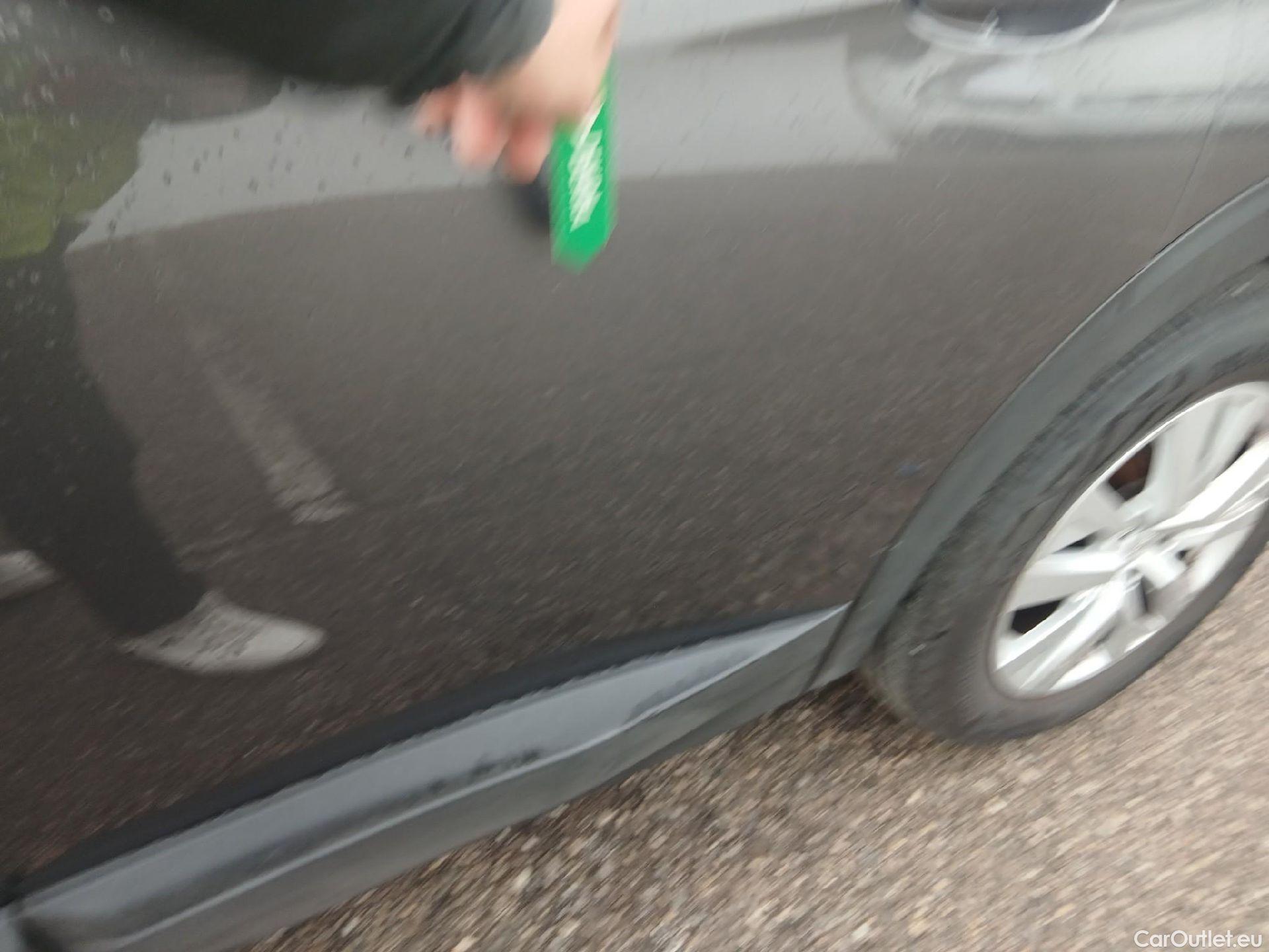  Peugeot  3008 PEUGEOT  / 2020 / 5P / todoterreno 1.5 BlueHDi 96kW (130CV) S&S Active Pack (AC3) #10