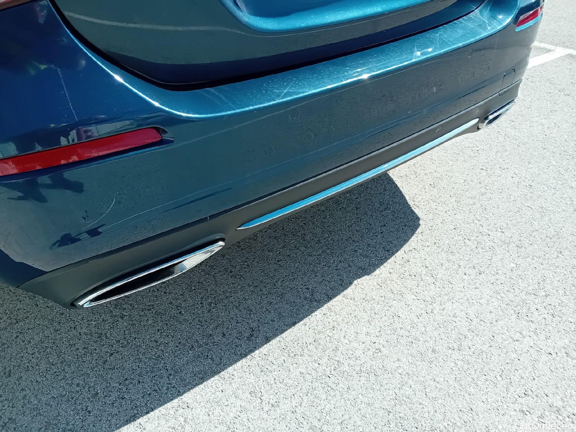  Mercedes  A-Klasse MERCEDES-BENZ Clase A / 2018 / 4P / sedán Sedán A 250 e #24