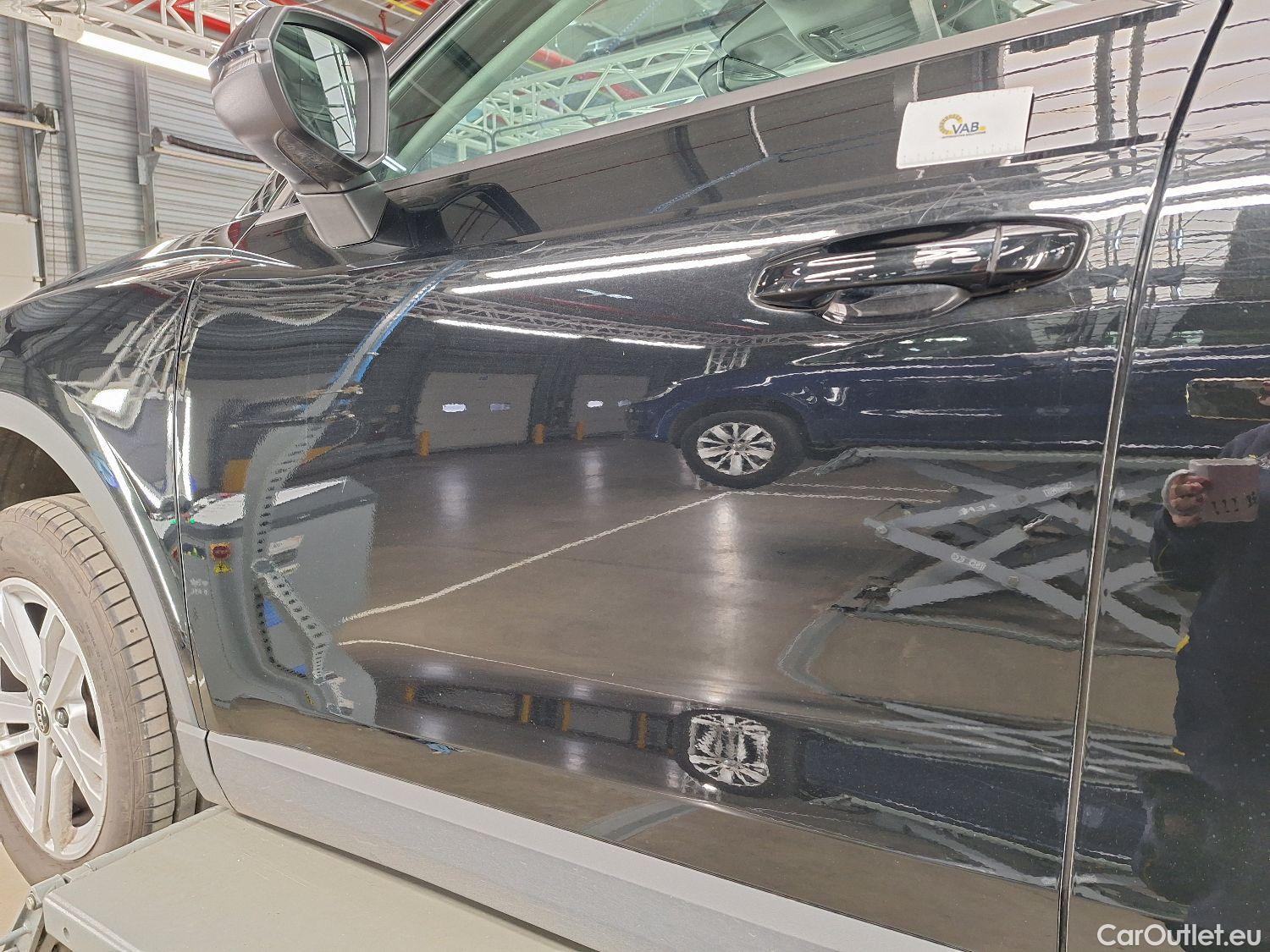  Audi  Q3 Audi,  '18, Audi  35 TDI S Tronic Bus. Ed. Attraction 5d #18