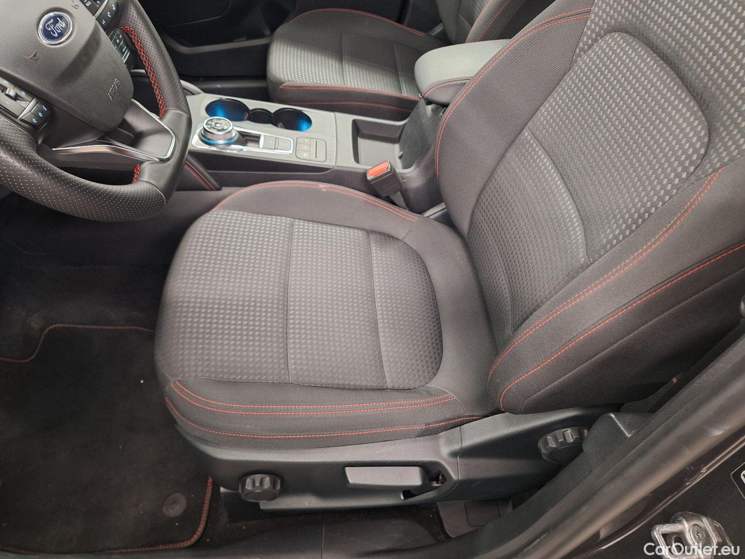  Ford  Kuga Ford,  '19 PHEV, Ford  2.5i PHEV Aut. 165kW ST-Line 5d #4