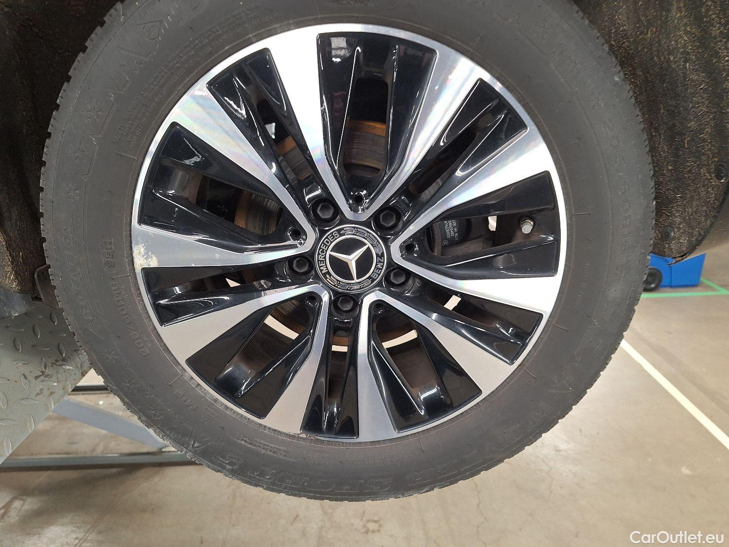  Mercedes  A-Klasse Mercedes, A-Class Berline '18, Mercedes-Benz  Limousine A 180d DCT Busine #20