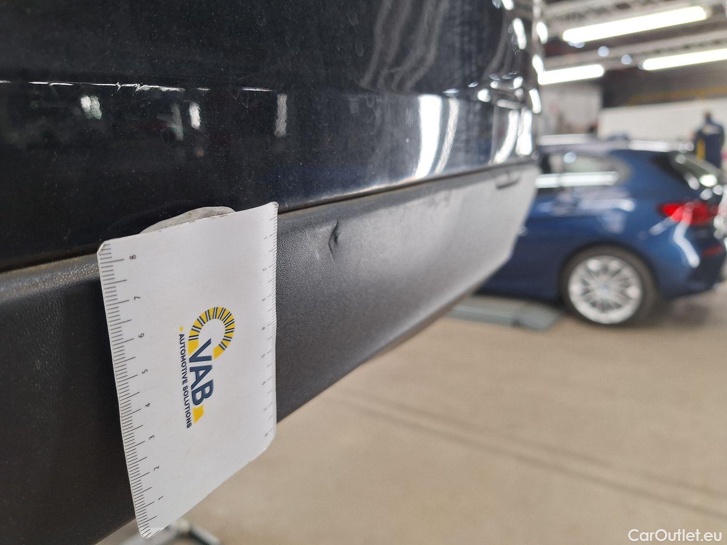  Mercedes  A-Klasse Mercedes, A-Class Berline '18, Mercedes-Benz  Limousine A 180d DCT Busine #8