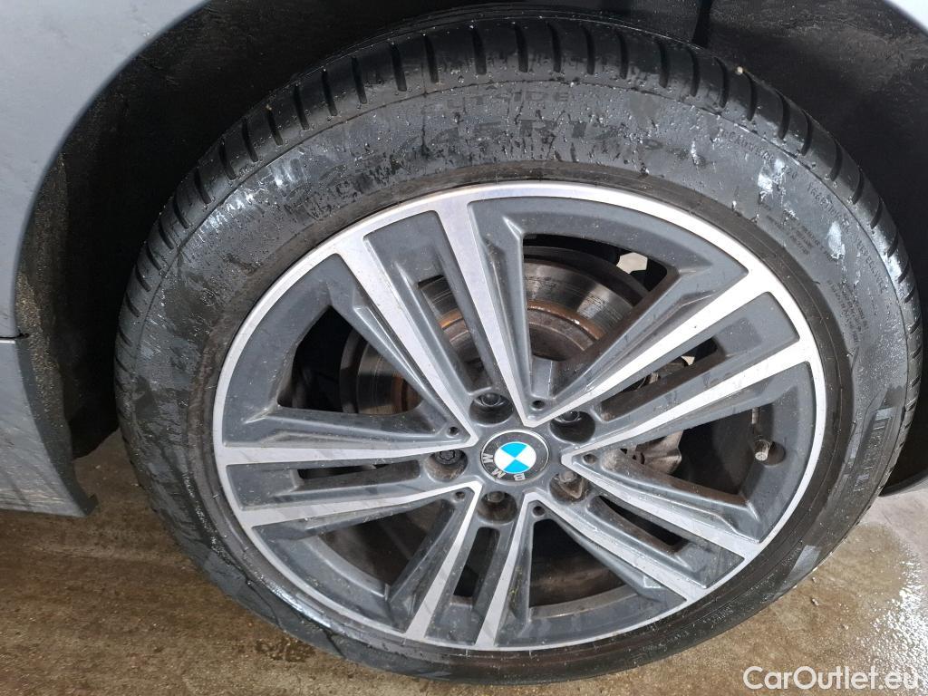  Bmw  Serie 1 BMW Série 1 / 2019 / 5P / Berline 116d DKG7 Business Design #18