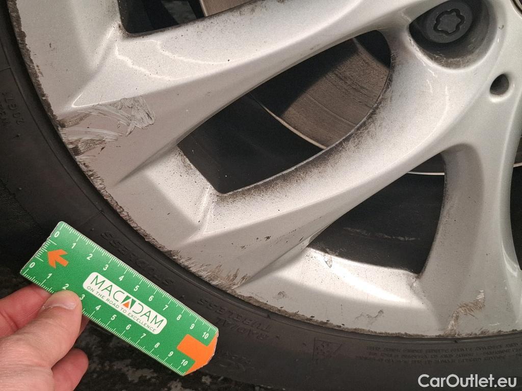  Bmw  Serie 2 Série 2 Gran Tourer 218d Lounge 2.0 150CV BVA8 E6d #36