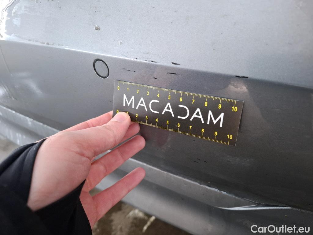  Bmw  Serie 1 BMW Série 1 / 2019 / 5P / Berline 116d DKG7 Business Design #8