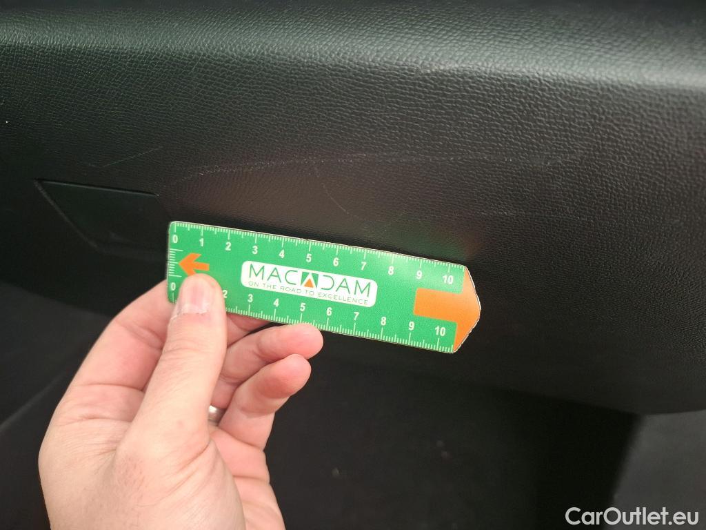  Citroen  C4  Berline Feel Nav Business R 1.5 BlueHDI 130CV BVA8 / TRANSFO VP VF #16