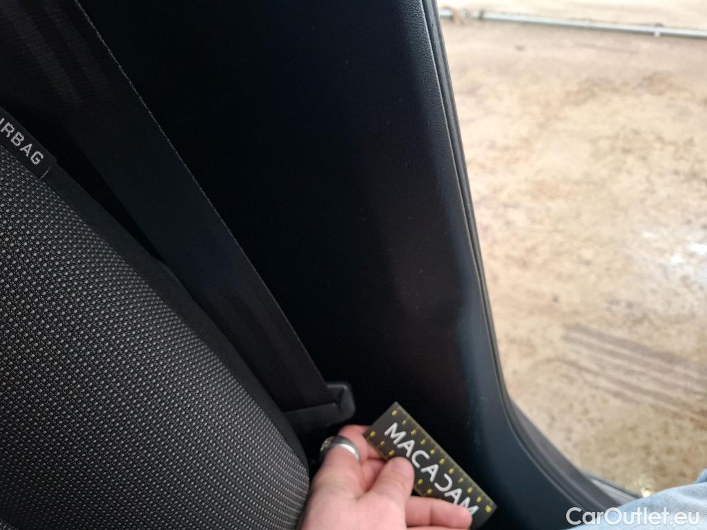  Citroen  C3  Société Feel Business R 1.2 PureTech 80CV BVM5 E6 #3