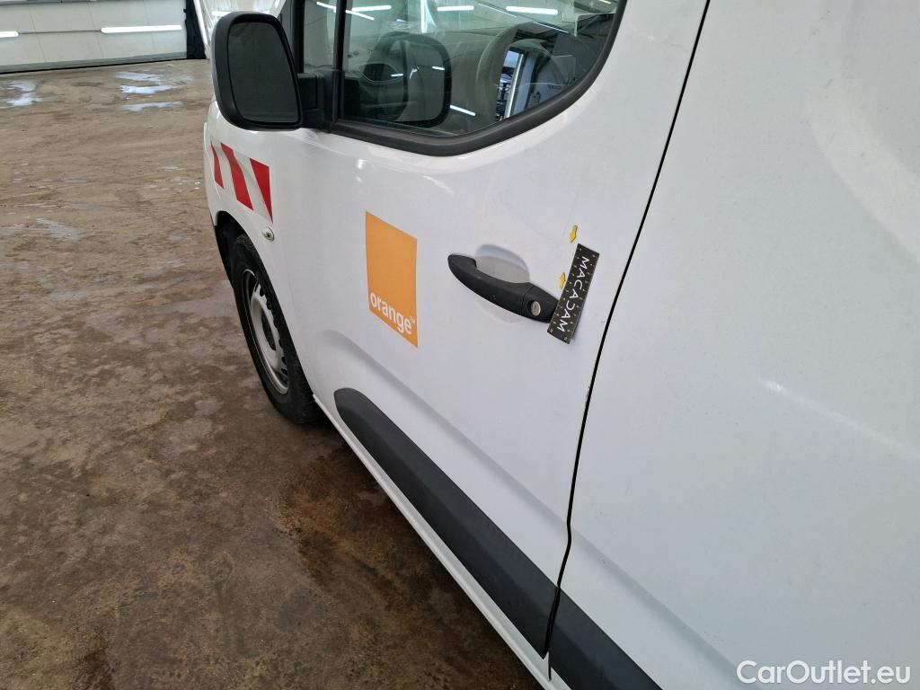  Citroen  Berlingo  Fourgon Worker M 1000 1.2 PureTech 130CV BVA8 E6d #41