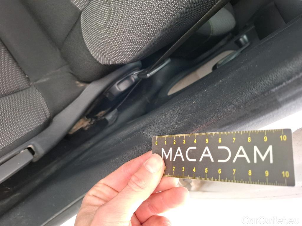  Citroen  C3  Shine Business 1.2 PureTech 110CV BVM6 E6d #6