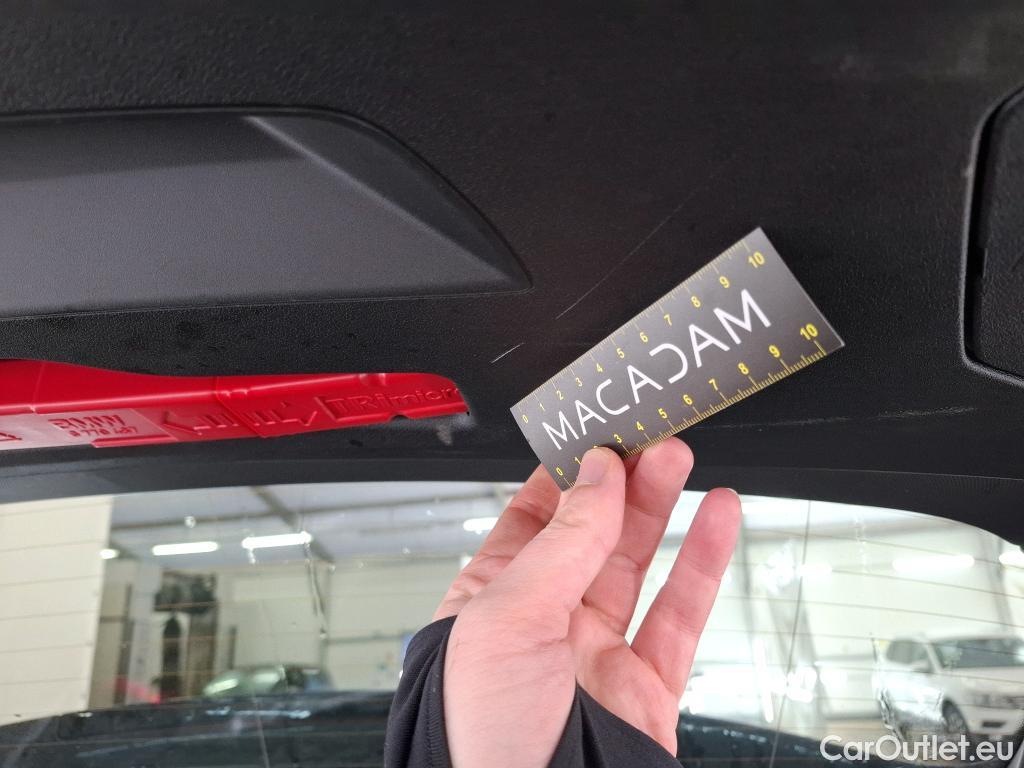  Bmw  Serie 1 BMW Série 1 / 2019 / 5P / Berline 116d DKG7 Business Design #31