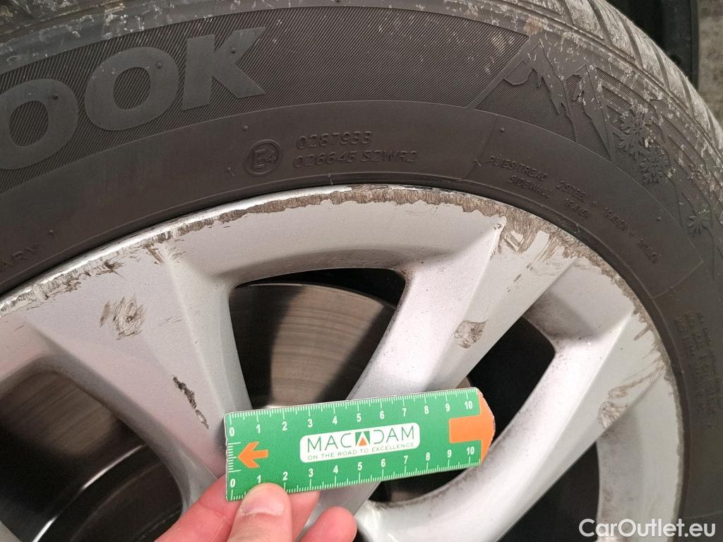  Bmw  Serie 2 Série 2 Gran Tourer 218d Lounge 2.0 150CV BVA8 E6d #46