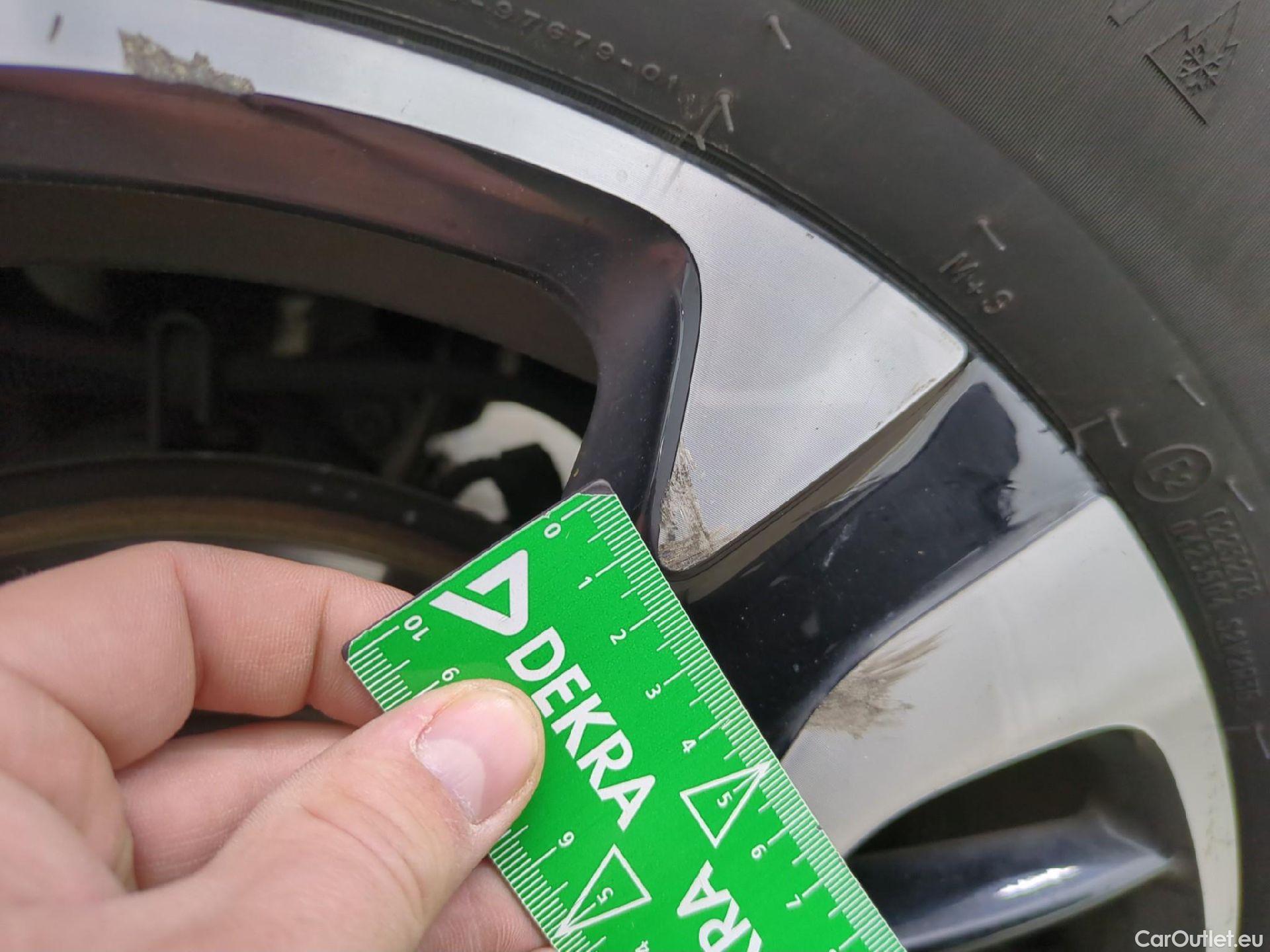  DS  DS7 7 Crossback Business 1.2 PureTech 130CV BVA8 E6d #24