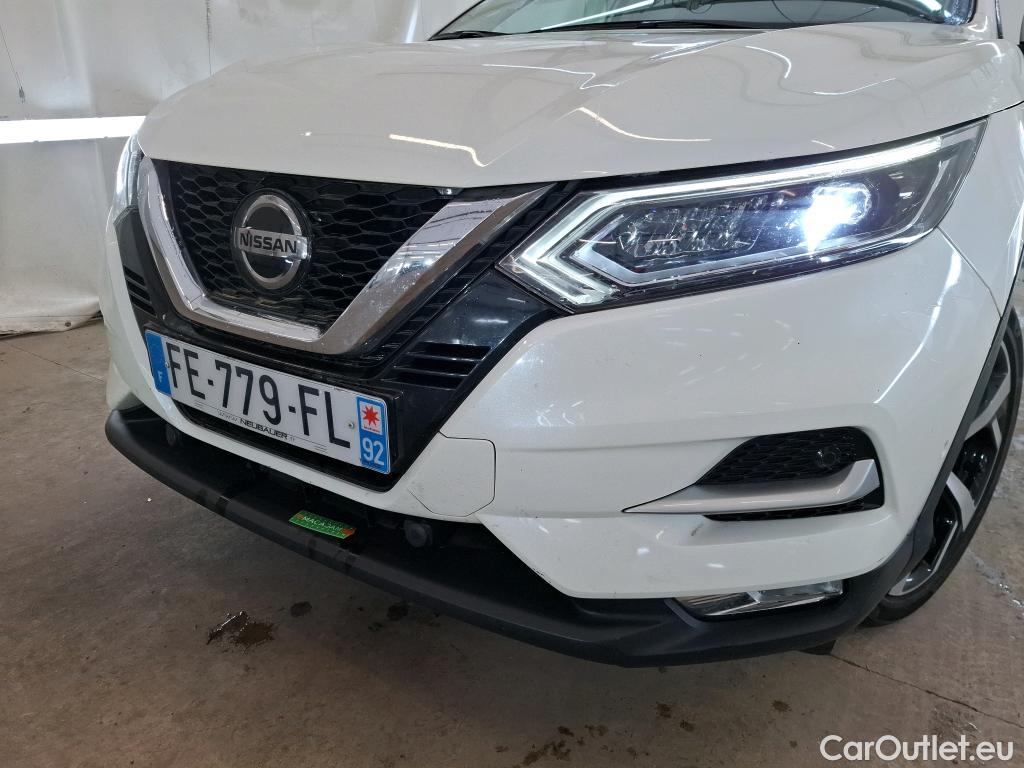  Nissan  Qashqai NISSAN  5p Crossover 1.3 DIG-T 140 Tekna #1