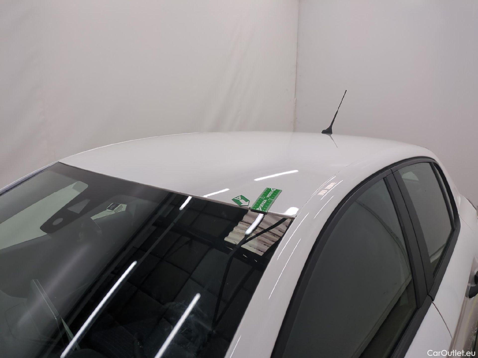  Peugeot  208  Premium 1.5 HDi 100CV BVM6 E6d #17