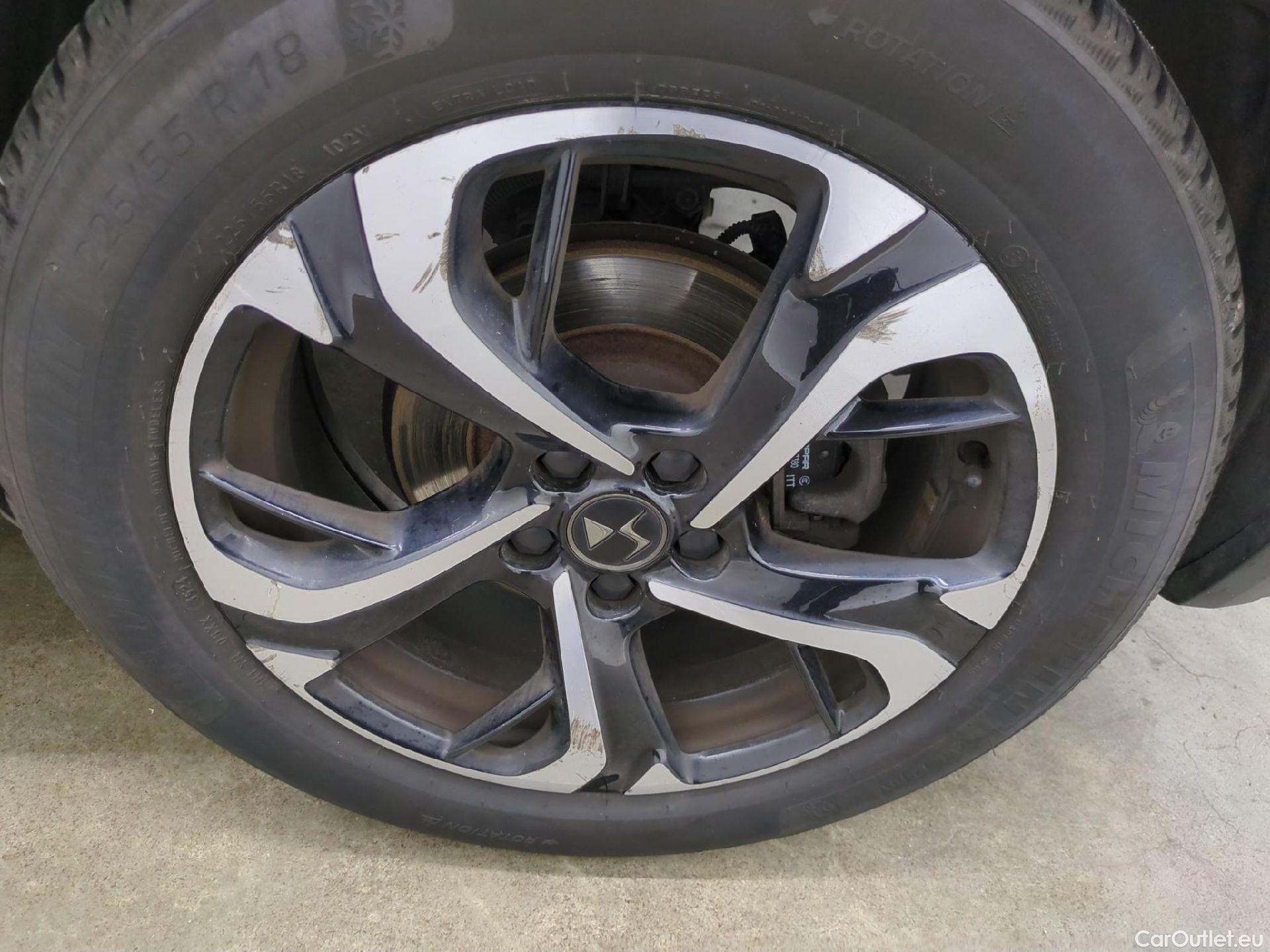  DS  DS7 7 Crossback Business 1.2 PureTech 130CV BVA8 E6d #32