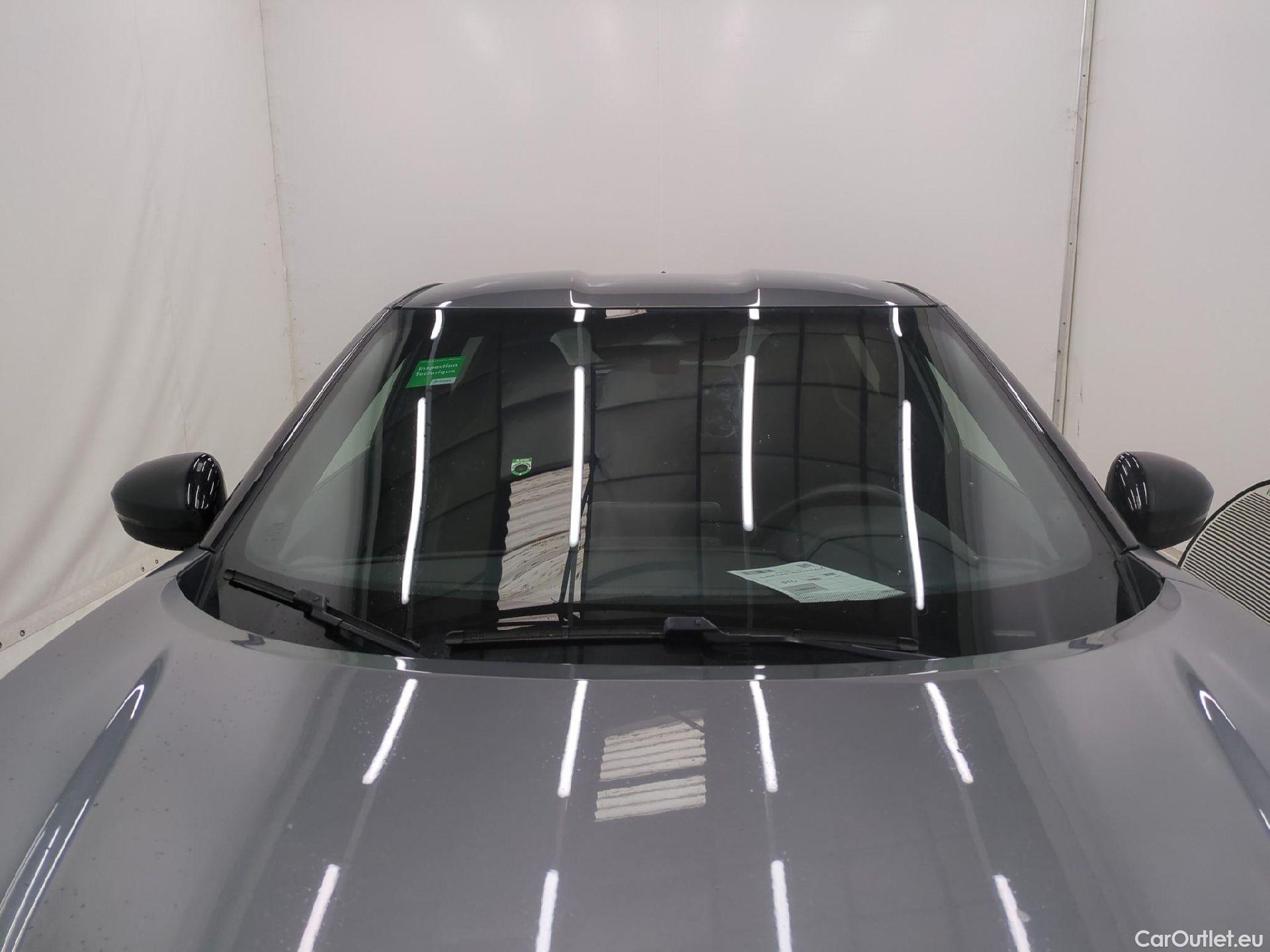  Nissan  Juke NISSAN  / 2019 / 5P / Crossover Hybrid 143 Business+ #1