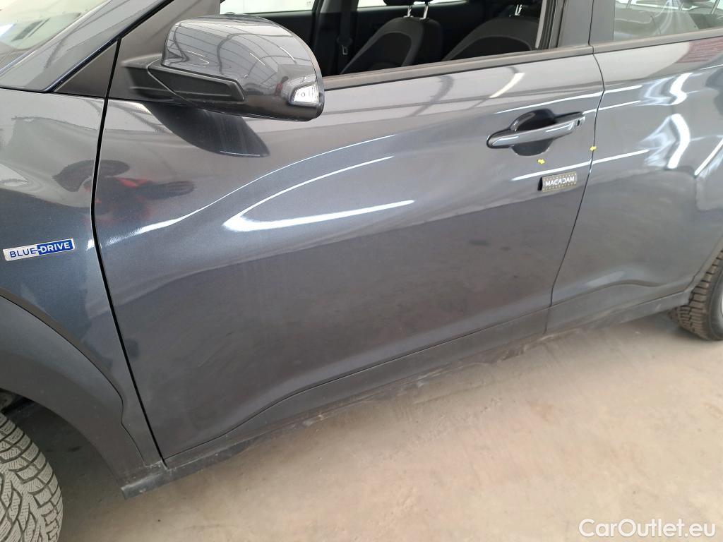  Hyundai  Konna HYUNDAI Kona / 2017 / 5P / SUV 1.6 GDi Hybrid DCT-6 Intuitive #3